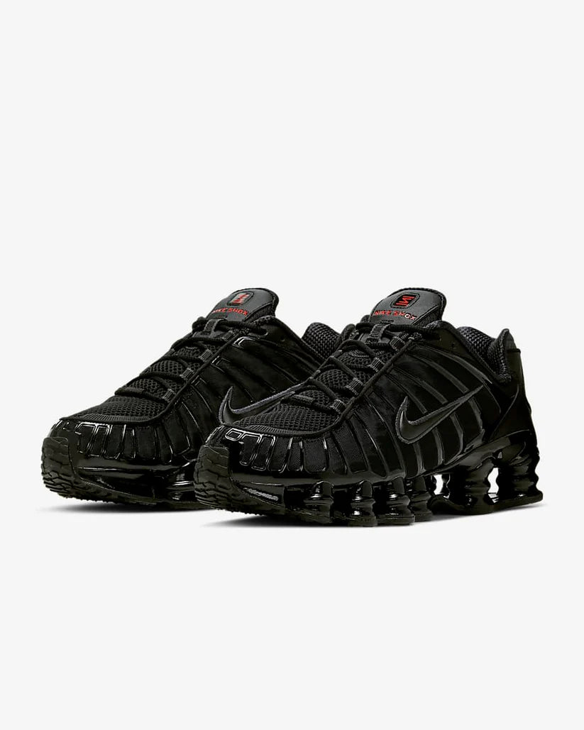 NIKE SHOX BLACK