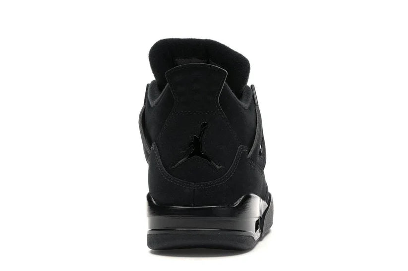 NIKE JORDAN