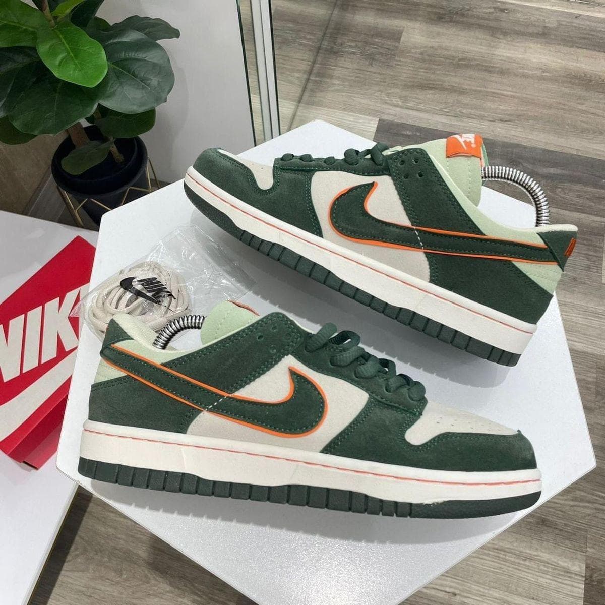 NIKE LOWDUNK GREEN